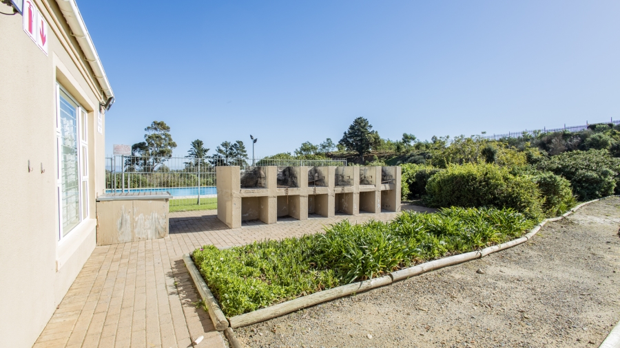 To Let 2 Bedroom Property for Rent in Heritage Park Western Cape